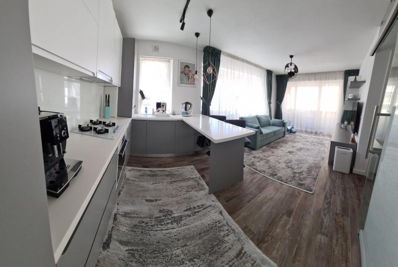 Apartament Coresimall Daire Braşov Dış mekan fotoğraf